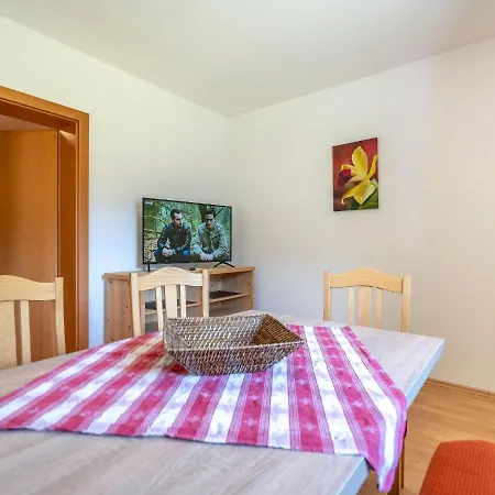 Apartment Quiet Flat With Terrace In Neustift im Stubaital