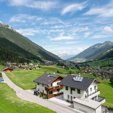 Quiet Flat With Terrace In Apartment Neustift im Stubaital